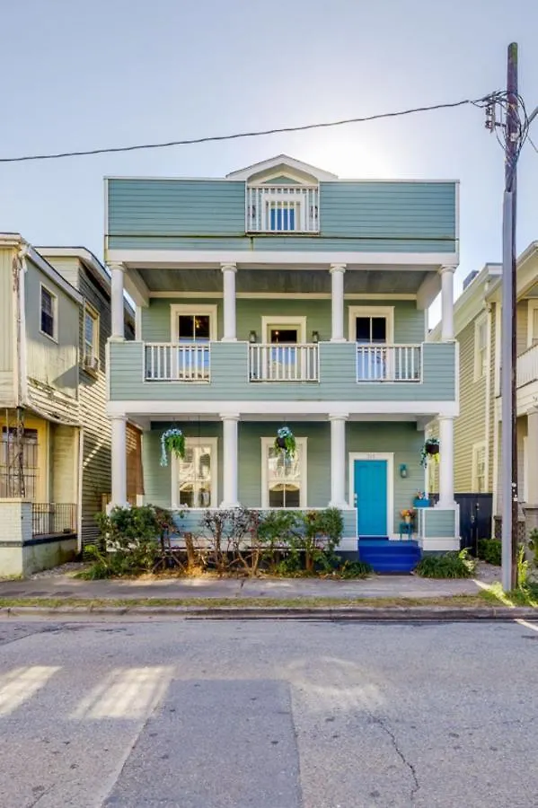 סוואנה Walk Score 90!!-Historic Downtown District-2 Blocks To Famous Forsyth Park- Huge Private Patio-Private Parking